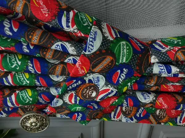 Pop-art Desenli Fon Perde Evm435 -p - Kumaşı Kalındır Duck Bezi Değildir.- Mavi-Kahve-Çok Renkli