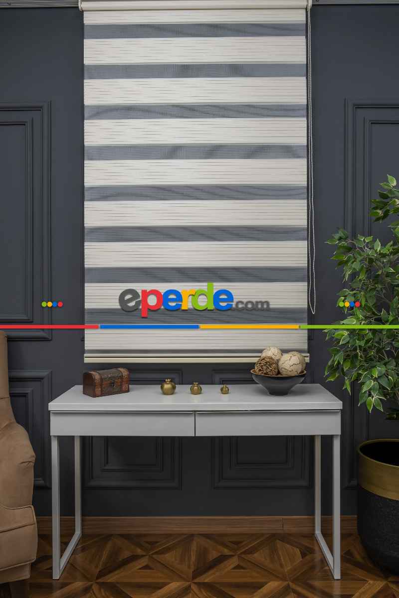 Oturma Odası - Zebra Perde - Simli Geniş Pileli Zebra Perde