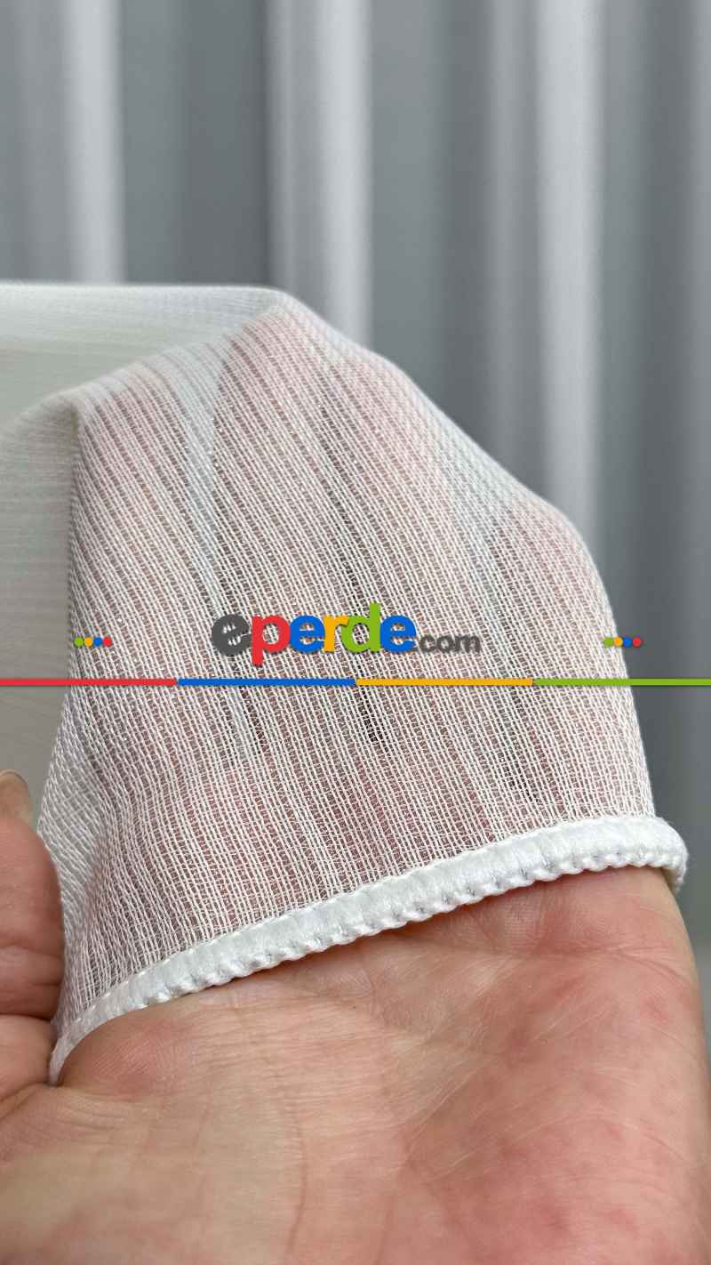 Oturma Odası - Brillant Ekru Hafif Simli Çizgili Seyrek Pile Tül Perde