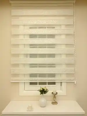 Jakarlı Zebra Perde Bdz-16- Krem-gümüş Simli
