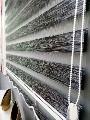 Oturma Odası - Bambu Zebra 2021 Sezonu Siyah-gri Kırçıllı A Kalite Bambu Zebra Perde- Siyah