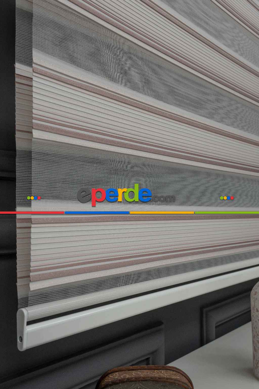 Pudra Pembe Zebra Perde - Yarım Pilise - Gümüş Simli Renk Geçişli Zebra Perde