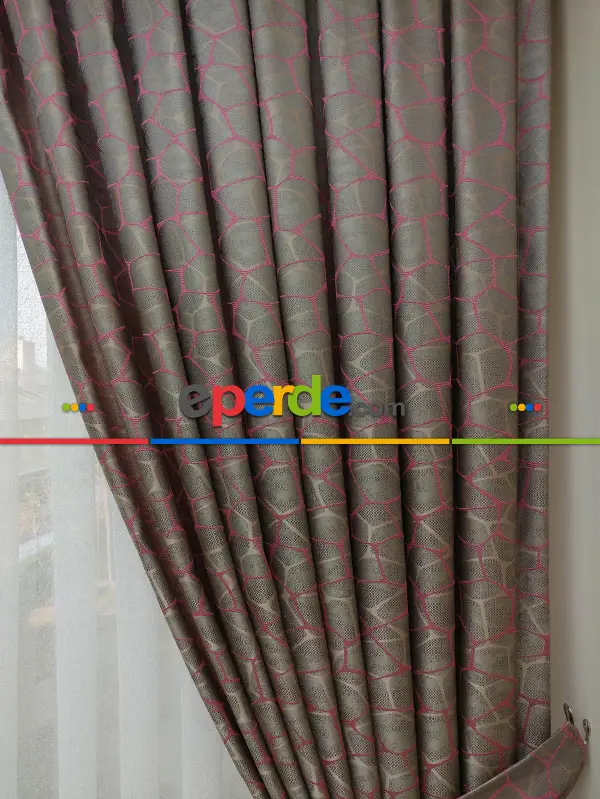 Bej Fuşya Desenli Jakar Fon Perde (285 En)- Fuşya