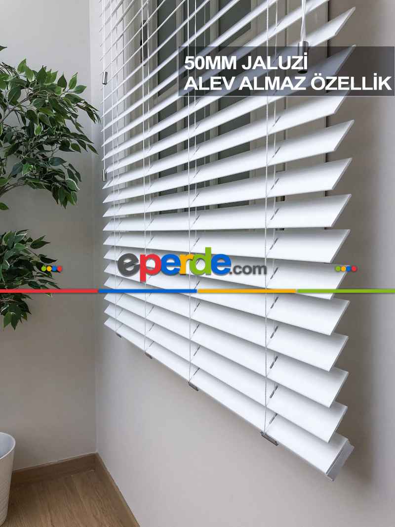 50mm Beyaz Ahşap Efektli Jaluzi Perde Alev Almaz Özellik- Beyaz