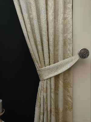 Krem Yaprak Desenli Jakar Fon Perde- Krem