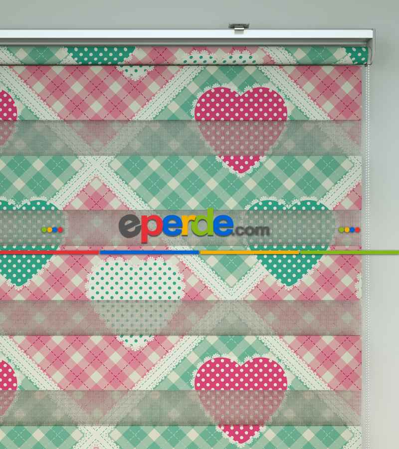 Kalp Desenli Baskılı Zebra Perde- Çok Renkli