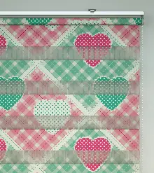 Kalp Desenli Baskılı Zebra Perde- Çok Renkli