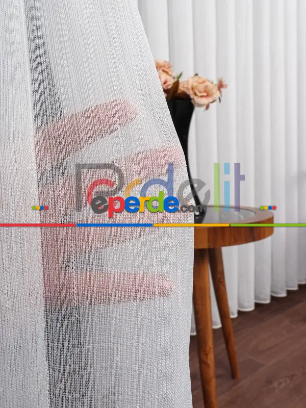 Bambu Zemin Noktalı Ve Çizgili Simli Düz Tül Perde Gramajlı