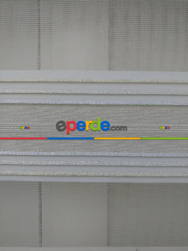 Oturma Odası - Elit Simli Pileli Krem Zebra Perde - Krem-altın Simli-gri Simli- Çok Renkli 3