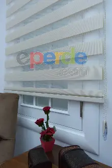 New Krem Düz Bambu Zebra Perde- Krem Açık