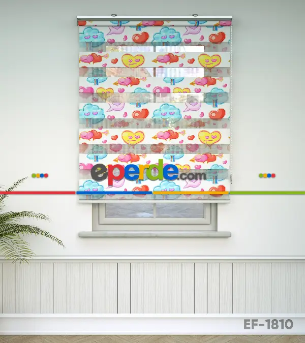 Kalp Desenli Baskılı Zebra Perde- Çok Renkli