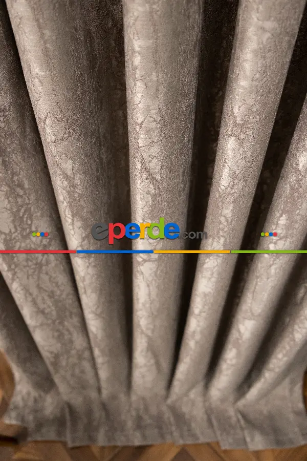 Düzrenk Kadifemsi Fon Perde En 150 Cm