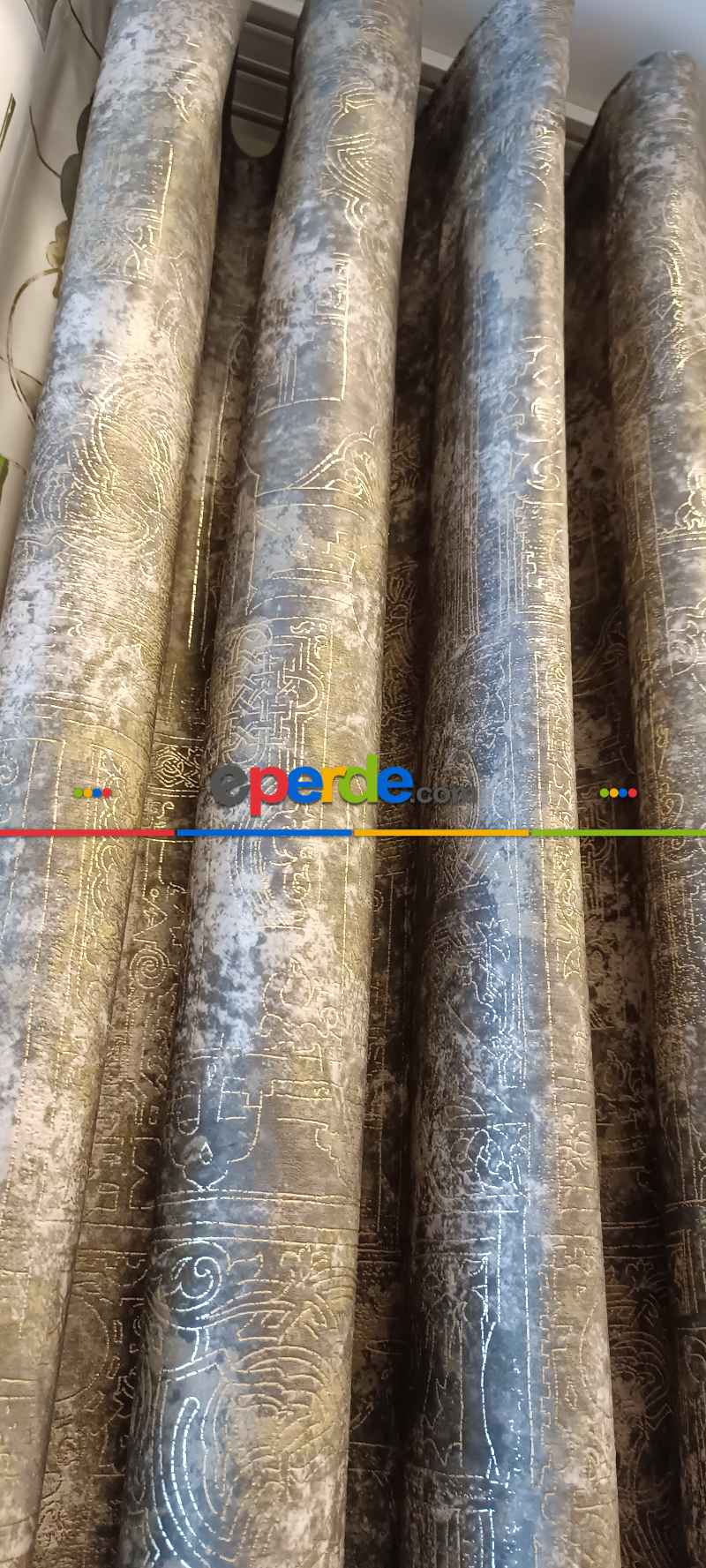 Yatak Odası - Modern Desenli Fon Perde İthal Kadife