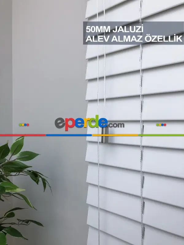 50mm Beyaz Ahşap Efektli Jaluzi Perde Alev Almaz Özellik- Beyaz