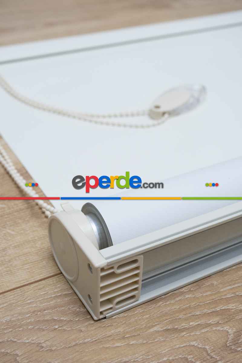 Bebek Odası - Kampanyalı - Beyaz Blackout Düz 0 Karartma Stor Perde 5 Renk - Kornişe Kolay Montaj Aparatlı - Matkap Tornavida Olmadan 30sn'de Montaj