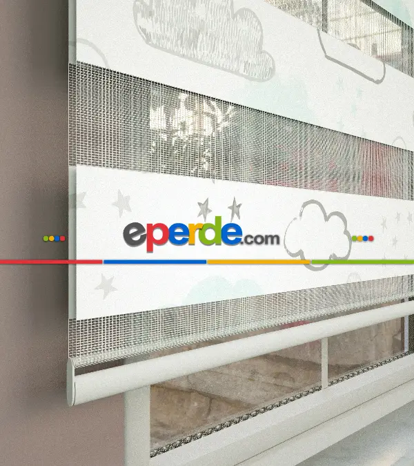 Bulut Desenli Baskılı Zebra Perde- Çok Renkli