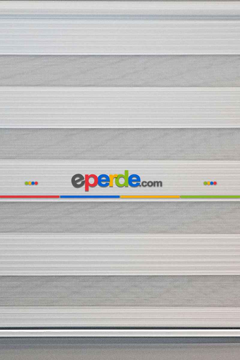 Brillant Beyaz/krem Boncuklu Boncuksuz Zebra Perde- Beyaz