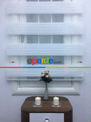 Mutfak - Beyaz Geniş Pliseli Zebra Perde- Beyaz