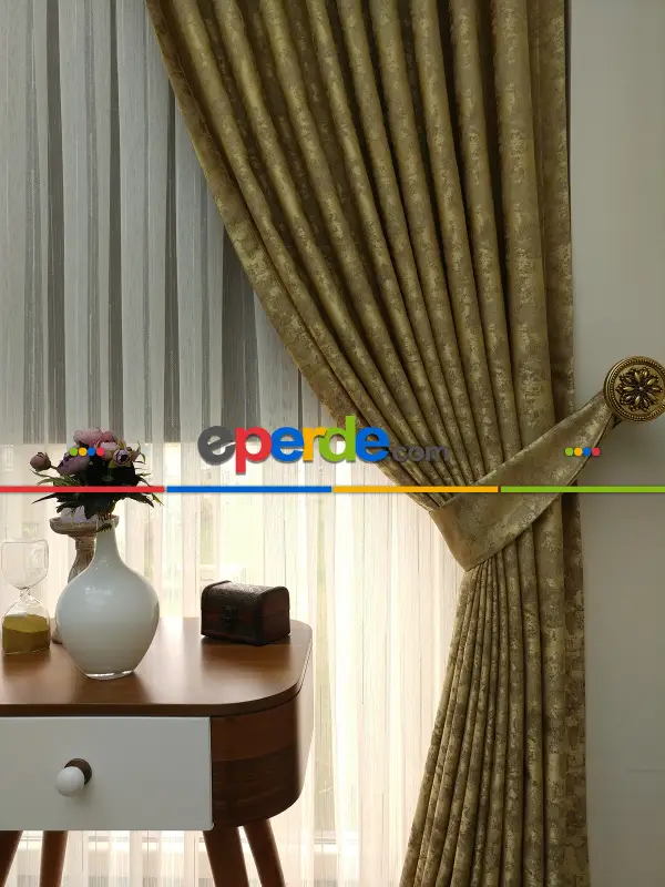 Patinedesenli Mat Sütlü Kahve Renk Jakar Desenli Fon Perde- Açık Camel