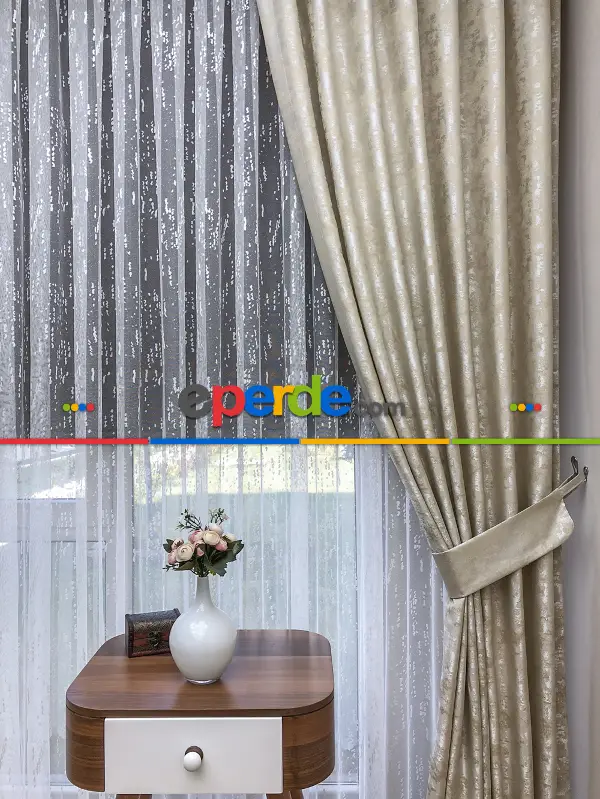 Patinedesenli Krem - Katyonik Jakar Fon Perde- Krem