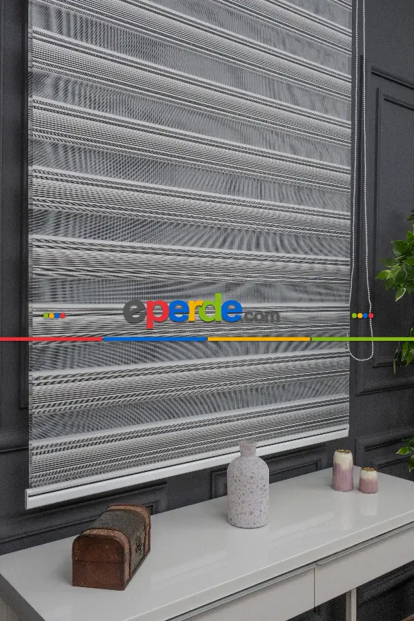 Zebra Perde - Yarım Pilise - Gümüş Simli Renk Geçişli Zebra Perde