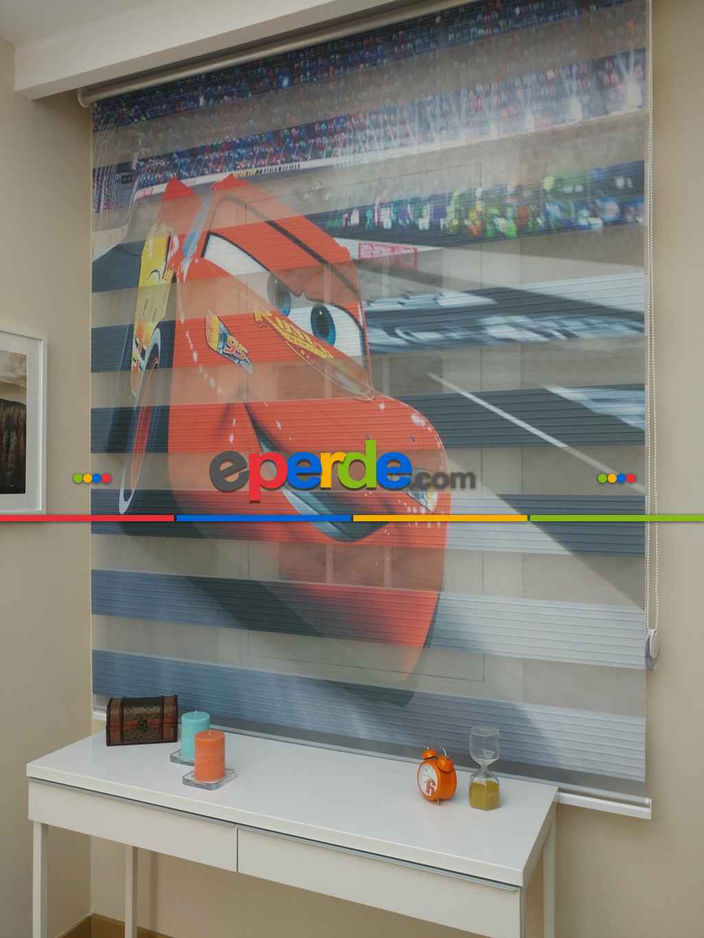 Erkek Çocuk Odası Perdesi Şimşek Mcqueen Arabalı Zebra Perde- Gri-Füme-Antrasit-Kırmızı-Sarı