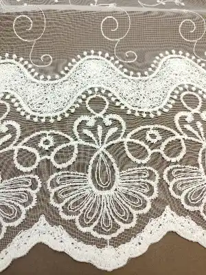 Etek Oymalı Çiçek Desenli Güpür Tül Perde- Ekru