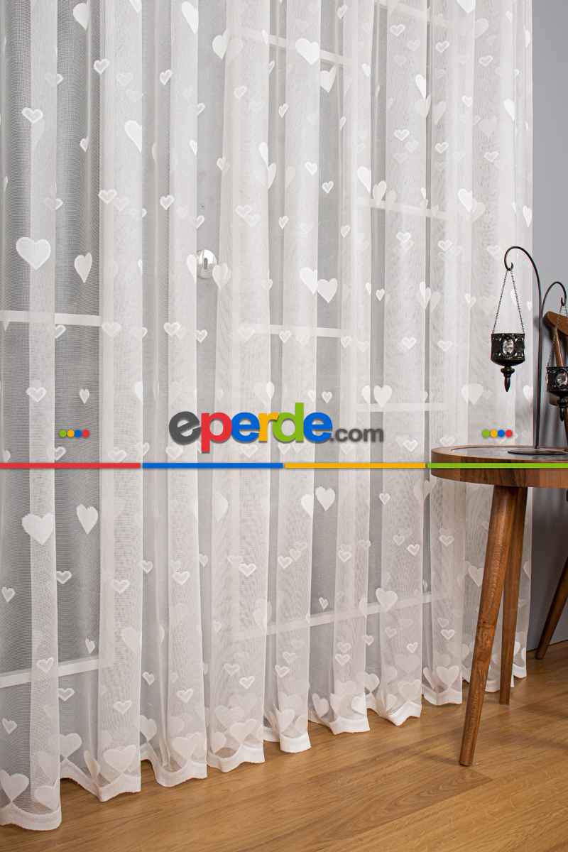 Bebek Odası -  Çocuk Odası Kalp Desenli Örme Tül Perde