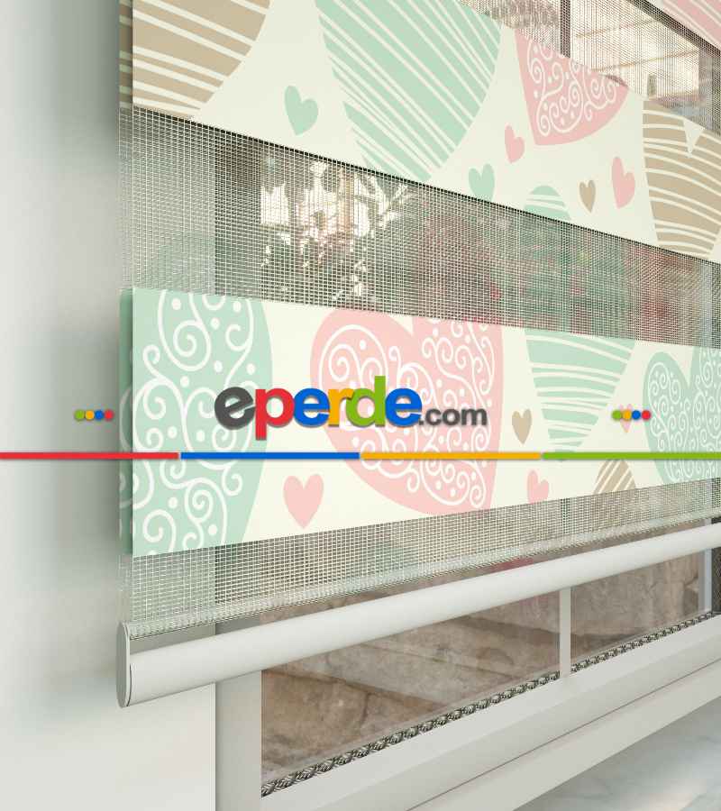 Kalp Desenli Baskılı Zebra Perde- Çok Renkli