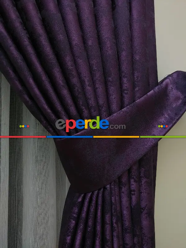 Patine Desenli Patlıcan Moru Renk Jakar Desenli Fon Perde- Mor Patlıcan Moru