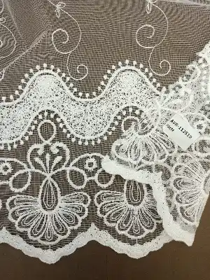 Etek Oymalı Çiçek Desenli Güpür Tül Perde- Ekru