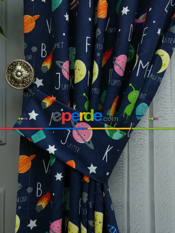 Uzay Desenli Fon Perde Evm833 Kumaşı Kalındır Duck Bezi Değildir- Mavi-Beyaz-Pembe Koyu