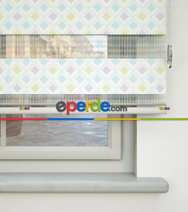 Geometrik Desenli Baskılı Zebra Perde- Çok Renkli