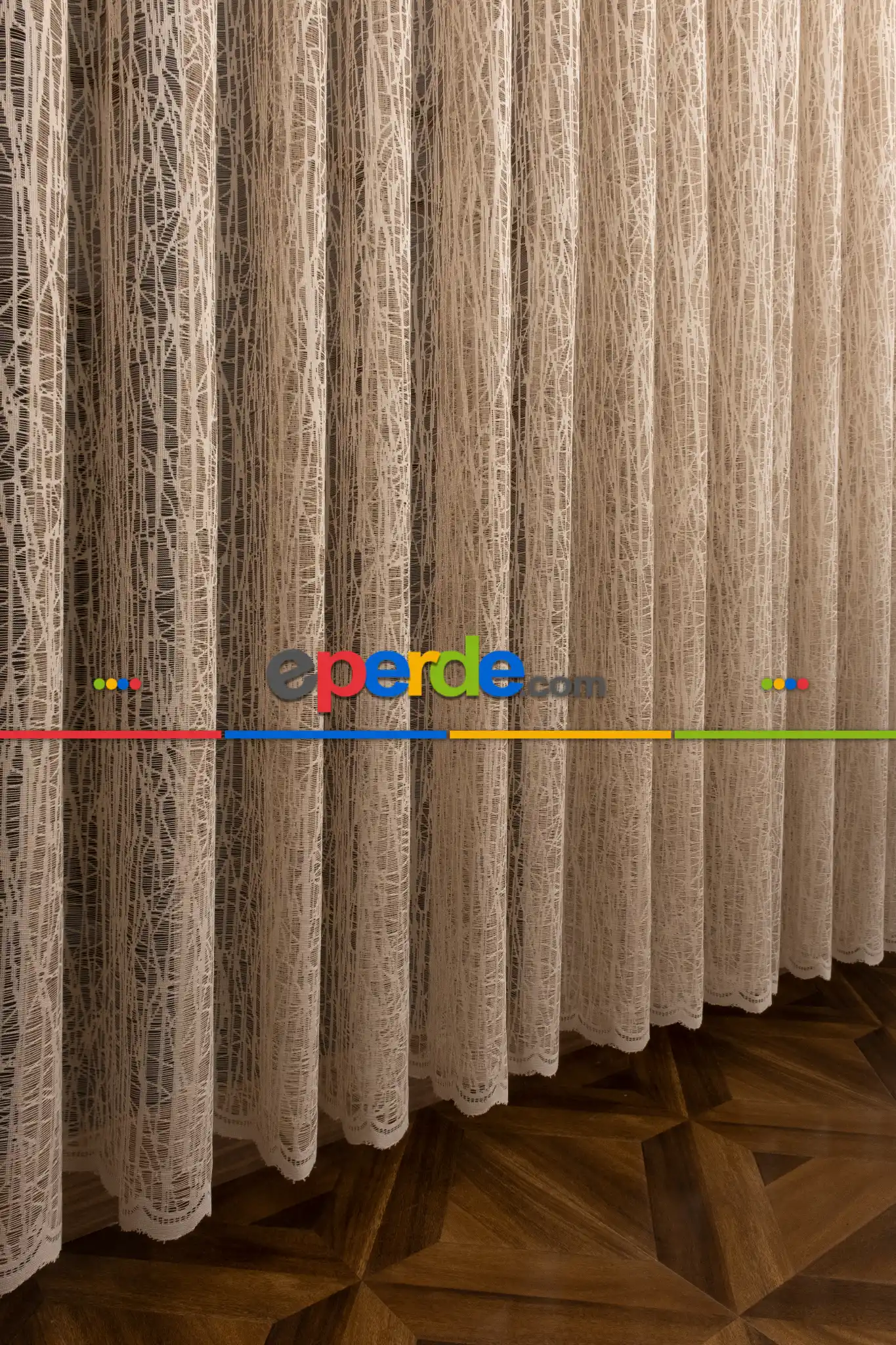 Vizon Bej Renk Kahverengiyanki Tiyatro Model Tasarım Kruvaze Model Yanki Camkırığı Tül