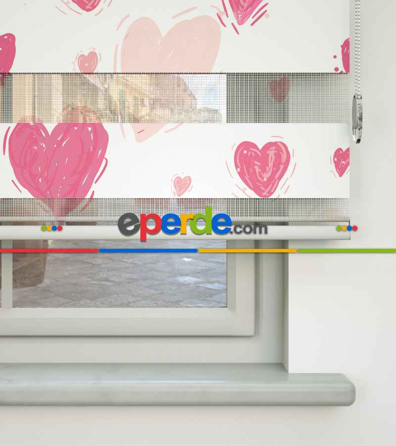 Kalp Desenli Baskılı Zebra Perde- Çok Renkli