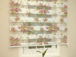 Çiçek Desenli Zebra Perde