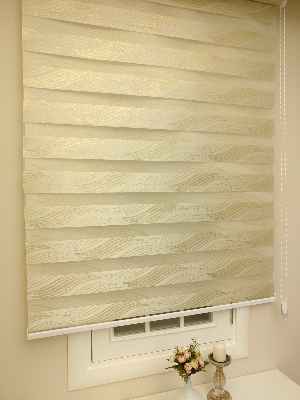 Jakarlı Zebra Perde Bdz-07- Beyaz-krem-altın Simli