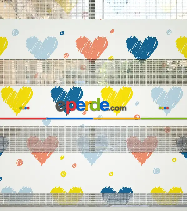 Kalp Desenli Baskılı Zebra Perde- Çok Renkli