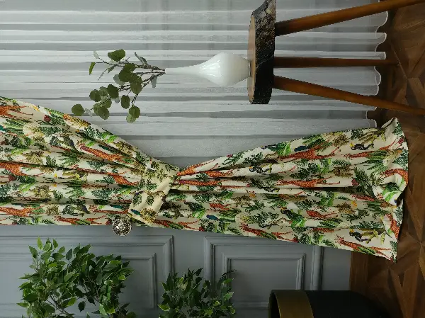 Tropikal Hayvan Desenli Fon Perde Evm582 Kumaşı Kalındır Duck Bezi Değildir- Yeşil-Kahverengi-Kırmızı-Sarı-Krem