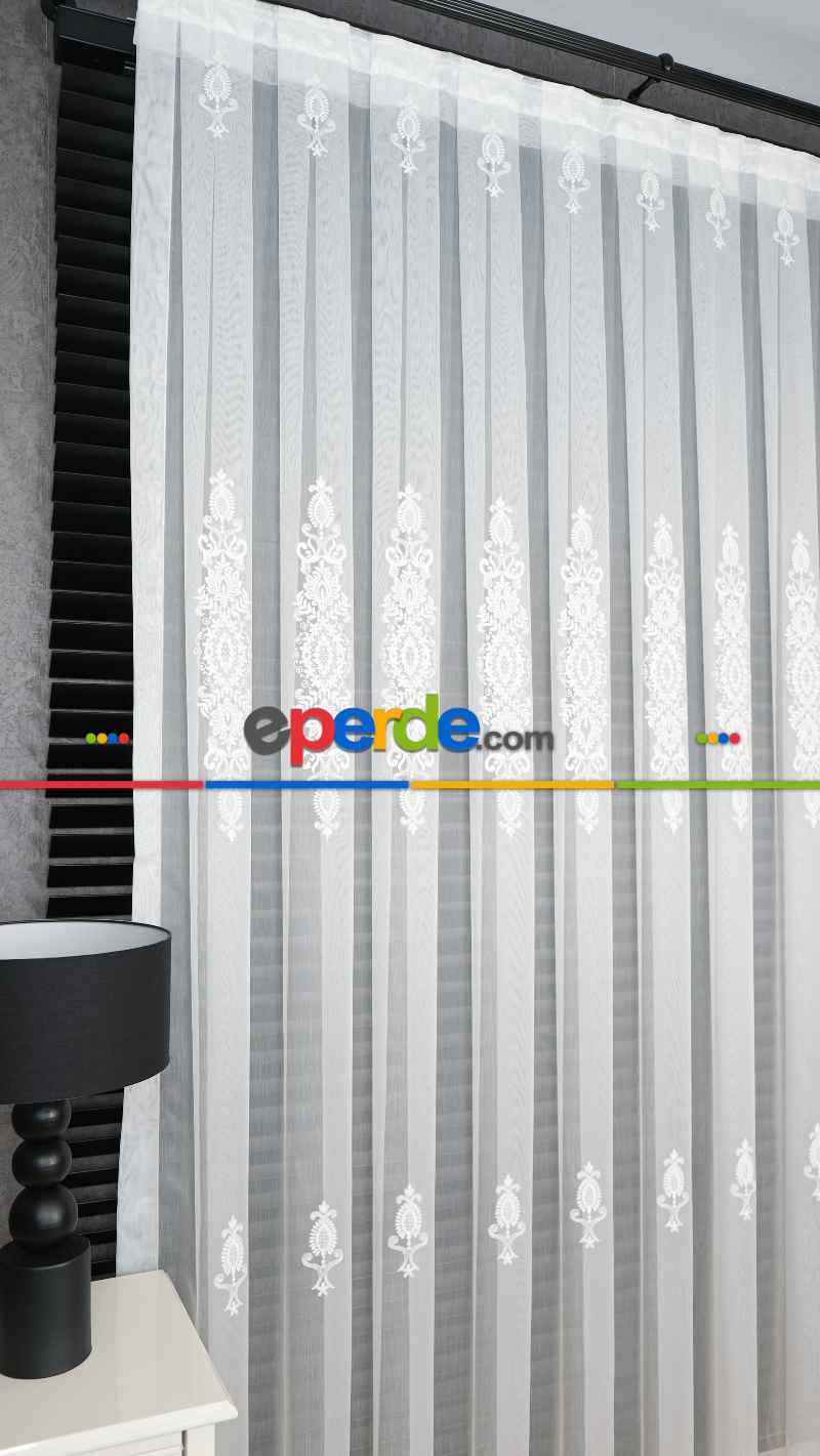 Şehrazat Beyaz Motif İşlemeli Ütü İstemez Salon Tül Perde