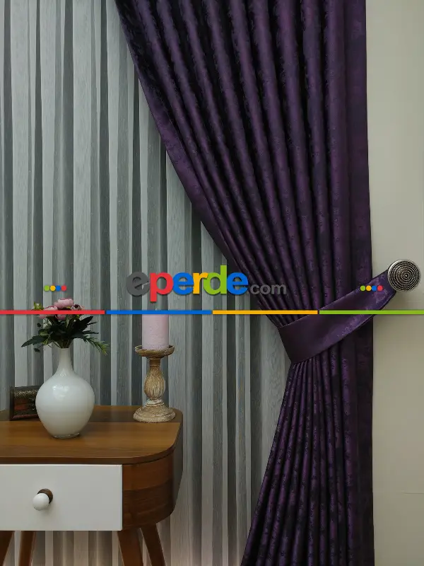 Patine Desenli Patlıcan Moru Renk Jakar Desenli Fon Perde- Mor Patlıcan Moru