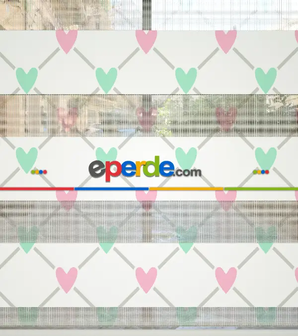 Kalp Desenli Baskılı Zebra Perde- Çok Renkli