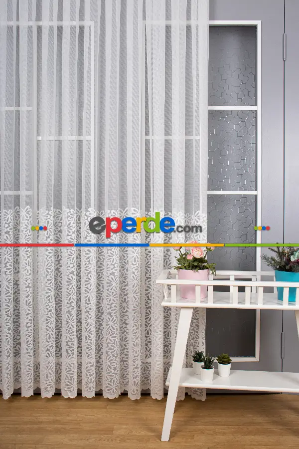 Papatya Desenli Örme Tül Perde - Etek Ucu Desenli