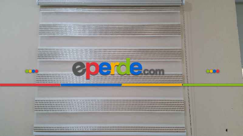 Oturma Odası - Sütlü Kahve Plise Zebra Perde- Ekru-sütlü Kahve