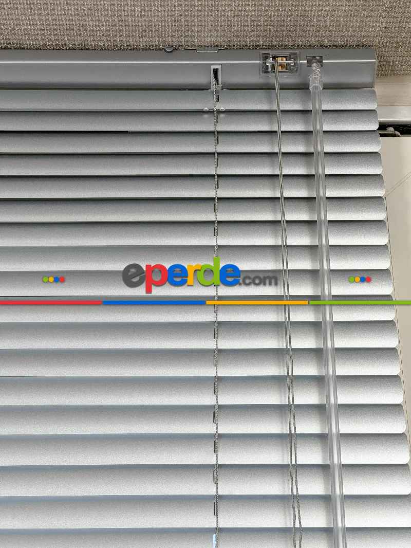 Açık Metalik Gümüş Alüminyum Jaluzi Perde - 25mm