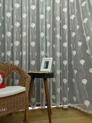 Çocuk Odası Tül Perde - Balon Desenli Örme Tül Perde- Ekru