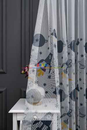 Hazır Ölçülü Petek Zemin Gri Ve Sarı Renkli Gezegenler Desenli Grek Baskılı Tül Perde