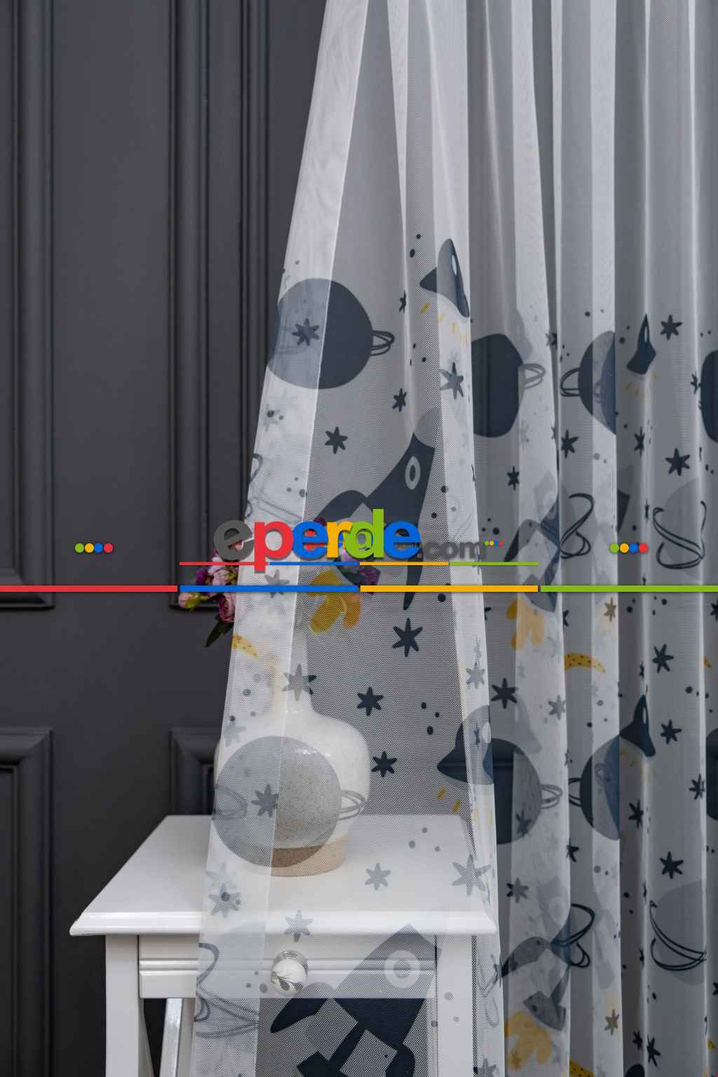 Hazır Ölçülü Petek Zemin Gri Ve Sarı Renkli Gezegenler Desenli Grek Baskılı Tül Perde