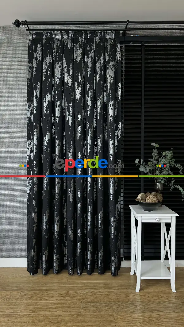 Qashe Marka Siyah Gümüş Fon Perde, Patine Desenli Jakar Dokuma Fon Perde - Ağır Gramajlı Premium Seri