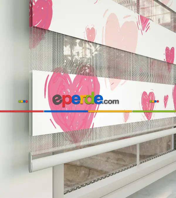 Kalp Desenli Baskılı Zebra Perde- Çok Renkli